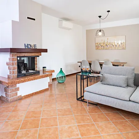 Ida - Regarda Travel Chalet Costermano
