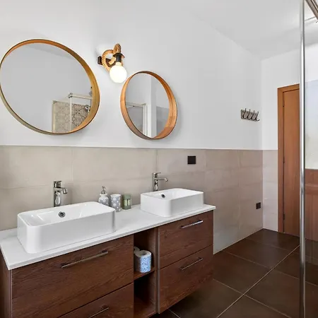 Chalet Ida - Regarda Travel