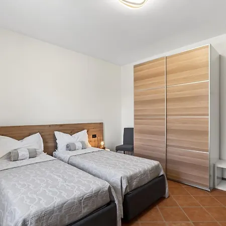 Chalet Ida - Regarda Travel *
