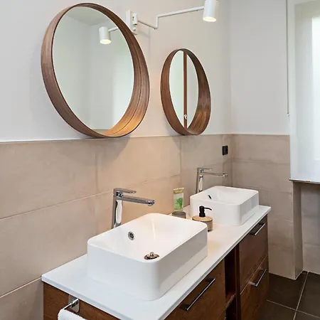 Ida - Regarda Travel Chalet Costermano